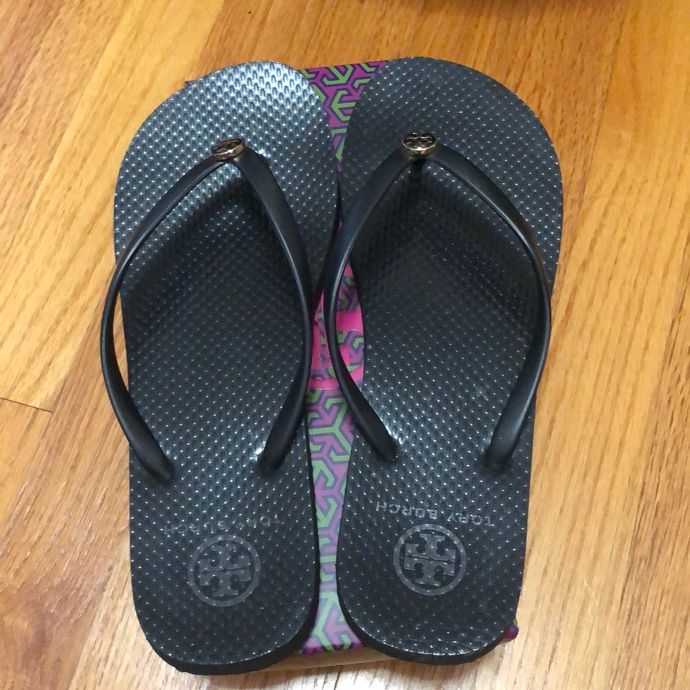 Tory Burch Solid Black Thin Flip Flop Women Size 8